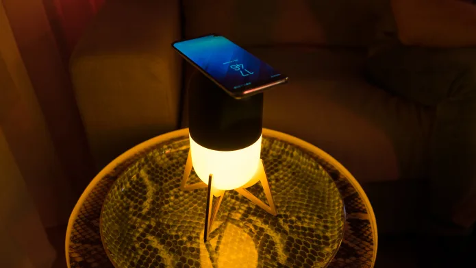 SMART LIGHTING & DECOR GADGETS